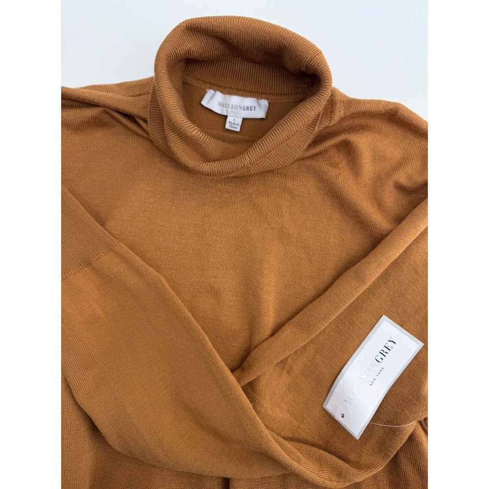 Madison Grey New York Turtleneck Sweater Camel Brown Knit Top Womens Large NWT
